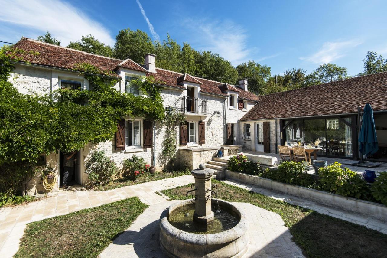 Le Riad Bourguignon Ouanne Exteriör bild
