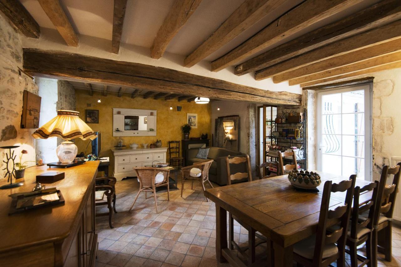 Le Riad Bourguignon Ouanne Exteriör bild